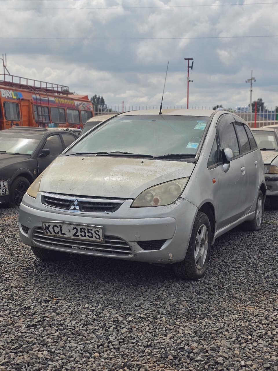 MITSUBISHI COLT